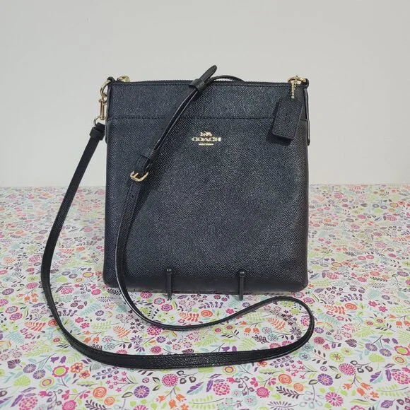 COACH LEATHER CROSS BODY PURSE *AUTHENTIC* - Picture 2 of 13